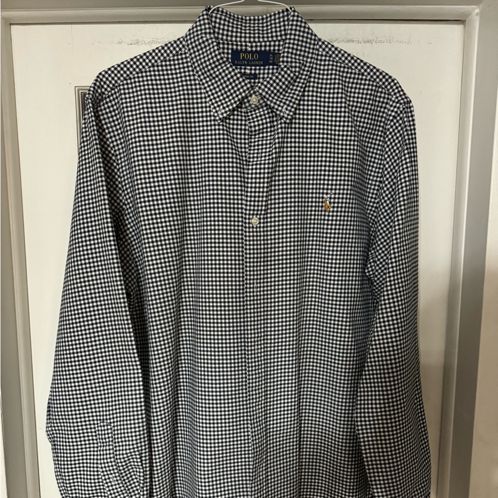 Polo Ralph Lauren
Classic Fit Button Down 
Long Sleeve 
Men’s Xl
Original $125